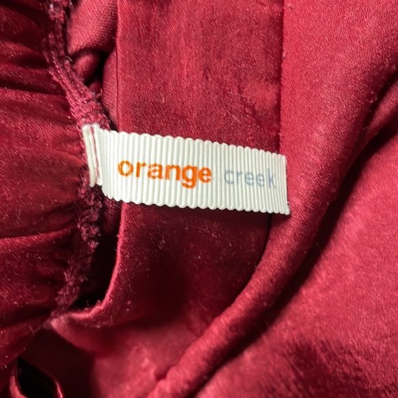 5/$25 Orange creek size Medium skirt - Picture 2 of 4
